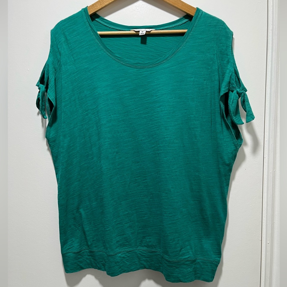 Cabi Women’s Top Tie Sleeves Medium EUC Casual Spring Summer Blouse